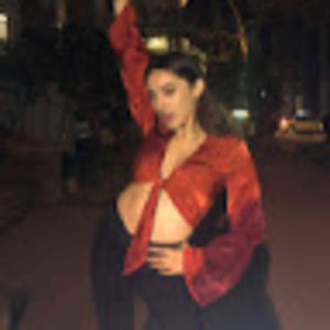 Meet your Posher, Isabella